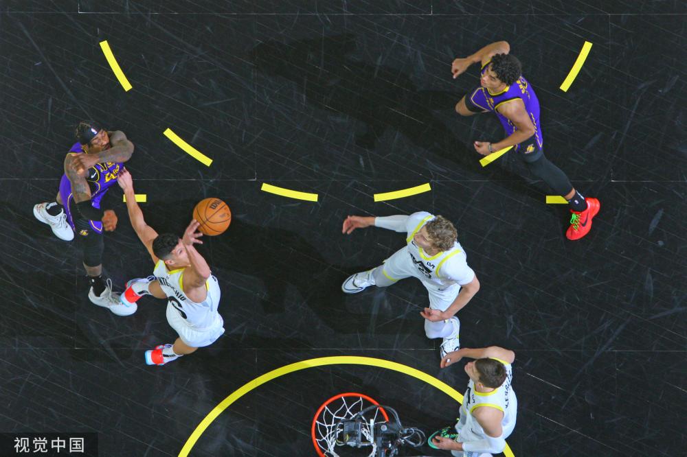 态度却截然 态度却截然